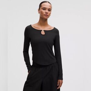 Lululemon Hold Tight Keyhole Long Sleeve Top Black Size 10 Athletic Shirt